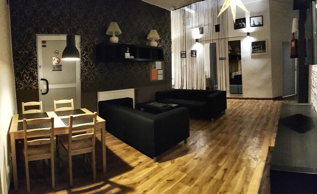 Hostel Orange Plus Stary Toruń Exterior foto